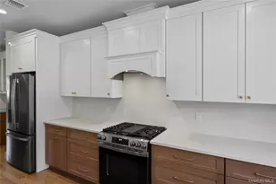 5 Jersey Ave, Miller Place, NY 11764 - Photo 16