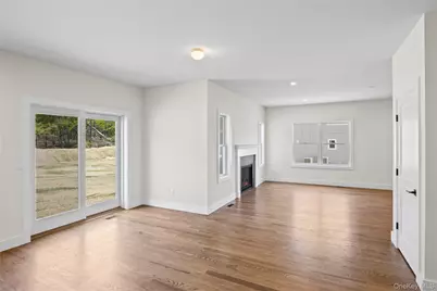 5 Jersey Avenue, Miller Place, NY 11764 - Photo 20