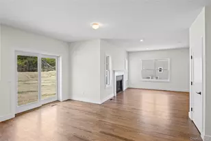 5 Jersey Ave, Miller Place, NY 11764 - Photo 20