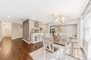 80 Sycamore Cir, Stony Brook, NY 11790 - Photo 6