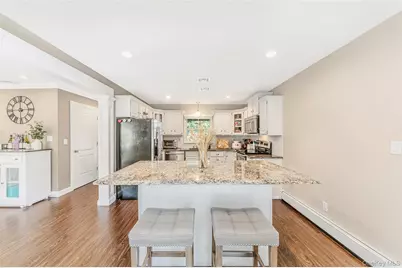 80 Sycamore Circle, Stony Brook, NY 11790 - Photo 8