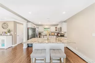80 Sycamore Cir, Stony Brook, NY 11790 - Photo 8