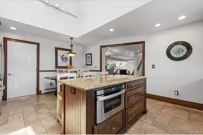 41 Jefferson Place, Massapequa, NY 11758 - Photo 8