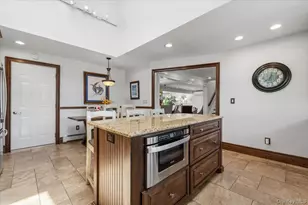 41 Jefferson Pl, Massapequa, NY 11758 - Photo 8