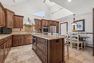 41 Jefferson Pl, Massapequa, NY 11758 - Photo 6