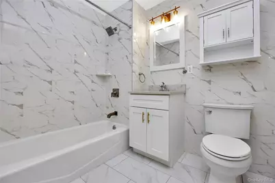 148-36 89th Avenue, Jamaica, NY 11435 - Photo 8