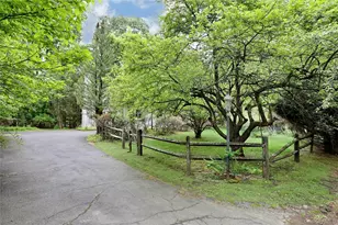8 Swallow Ave, Spring Valley, NY 10977 - Photo 20