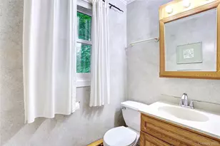8 Swallow Ave, Spring Valley, NY 10977 - Photo 12