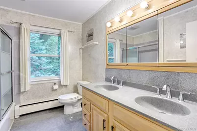 8 Swallow Avenue, Spring Valley, NY 10977 - Photo 18