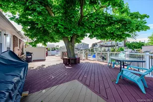 48 W 3rd St, Freeport, NY 11520 - Photo 28