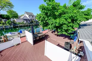 48 W 3rd St, Freeport, NY 11520 - Photo 22