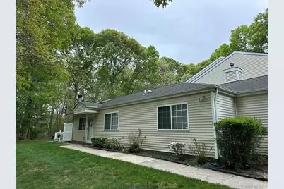 89 Rabbit Run, Manorville, NY 11949 - Photo 2