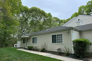 89 Rabbit Run, Manorville, NY 11949 - Photo 2