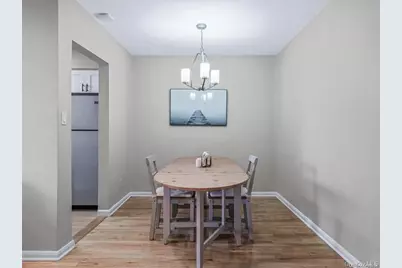 56 Edwards Street #2B, Roslyn Heights, NY 11577 - Photo 6