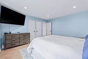 56 Edwards St, Roslyn Heights, NY 11577 - Photo 12