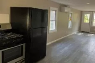 37 Roosevelt St, Wurtsboro, NY 12790 - Photo 2