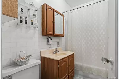 38 Lee Avenue, Yonkers, NY 10705 - Photo 26