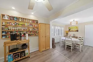 38 Argyle Dr, Shirley, NY 11967 - Photo 8
