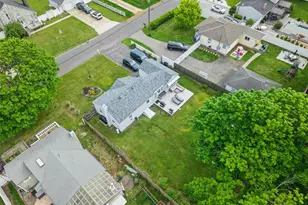 38 Argyle Dr, Shirley, NY 11967 - Photo 34