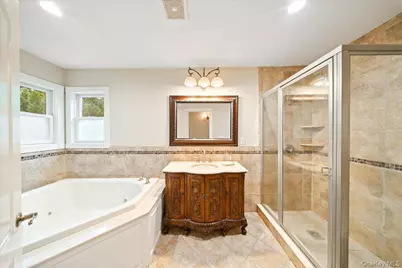 9 Robert Circle, Syosset, NY 11791 - Photo 16