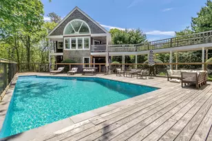135 Old Meeting House Rd, Westhampton Beach, NY 11978 - Photo 2