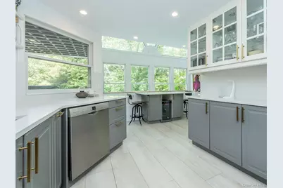 135 Old Meeting House Road, Westhampton Beach, NY 11978 - Photo 6