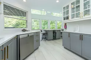 135 Old Meeting House Rd, Westhampton Beach, NY 11978 - Photo 6