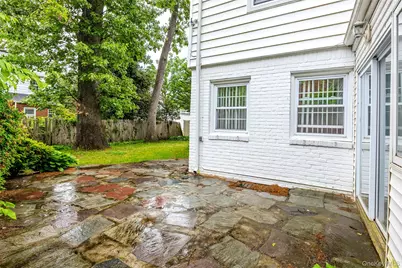 14 Chelsea Court, Freeport, NY 11520 - Photo 20