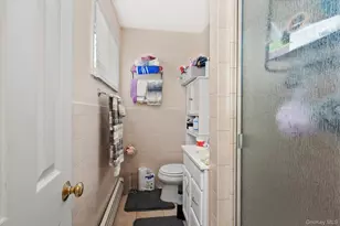 1400 Wagner St, Wantagh, NY 11793 - Photo 18