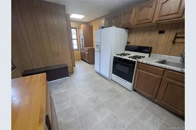 312 Hawthorne Terrace, Mount Vernon, NY 10552 - Photo 12