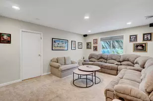 54 Sandy Hollow Dr, Smithtown, NY 11787 - Photo 18