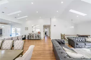 7 Dunhill Rd, Manhasset Hills, NY 11040 - Photo 16