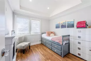 7 Dunhill Rd, Manhasset Hills, NY 11040 - Photo 22