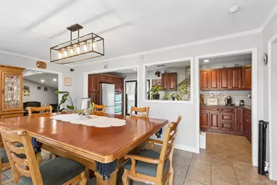 1426 Ackerson Boulevard, Bay Shore, NY 11706 - Photo 4