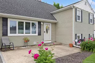 1426 Ackerson Blvd, Bay Shore, NY 11706 - Photo 2