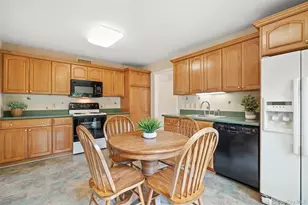 101 Heritage Hills Dr, Somers, NY 10589 - Photo 2