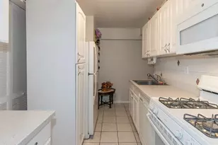 45 Hill Park Ave, Great Neck, NY 11021 - Photo 12