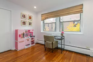 45 Hill Park Ave, Great Neck, NY 11021 - Photo 10