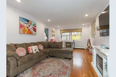 45 Hillpark Avenue #2L, Great Neck, NY 11021 - Photo 8
