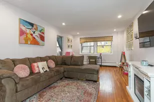 45 Hill Park Ave, Great Neck, NY 11021 - Photo 8
