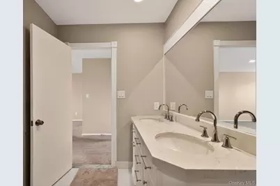1 Summerfield Circle, Central Islip, NY 11722 - Photo 12