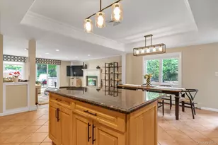 15 Bluff Cir, Hauppauge, NY 11788 - Photo 12