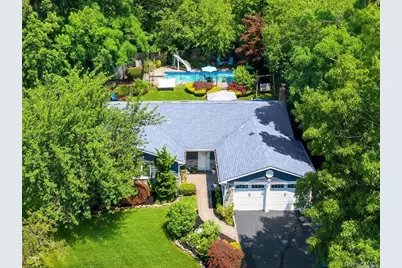 15 Bluff Circle, Hauppauge, NY 11788 - Photo 1