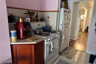 110-07 196th St, Saint Albans, NY 11412 - Photo 14