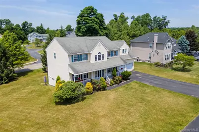 8 Cedardale Loop, Wappingers Falls, NY 12590 - Photo 2