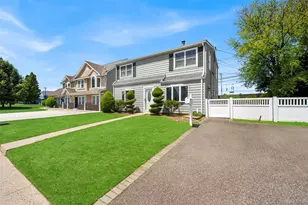 11 Balsam Ln, Levittown, NY 11756 - Photo 2