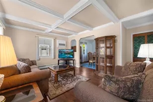 11 Balsam Ln, Levittown, NY 11756 - Photo 6