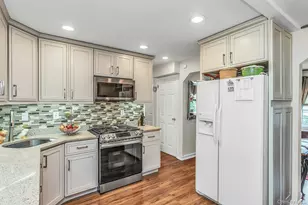93 Gilroy Ave, Uniondale, NY 11553 - Photo 10