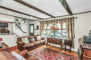 93 Gilroy Ave, Uniondale, NY 11553 - Photo 6