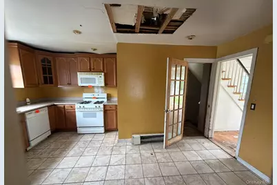 79 Elmwood Avenue, Hempstead, NY 11550 - Photo 6